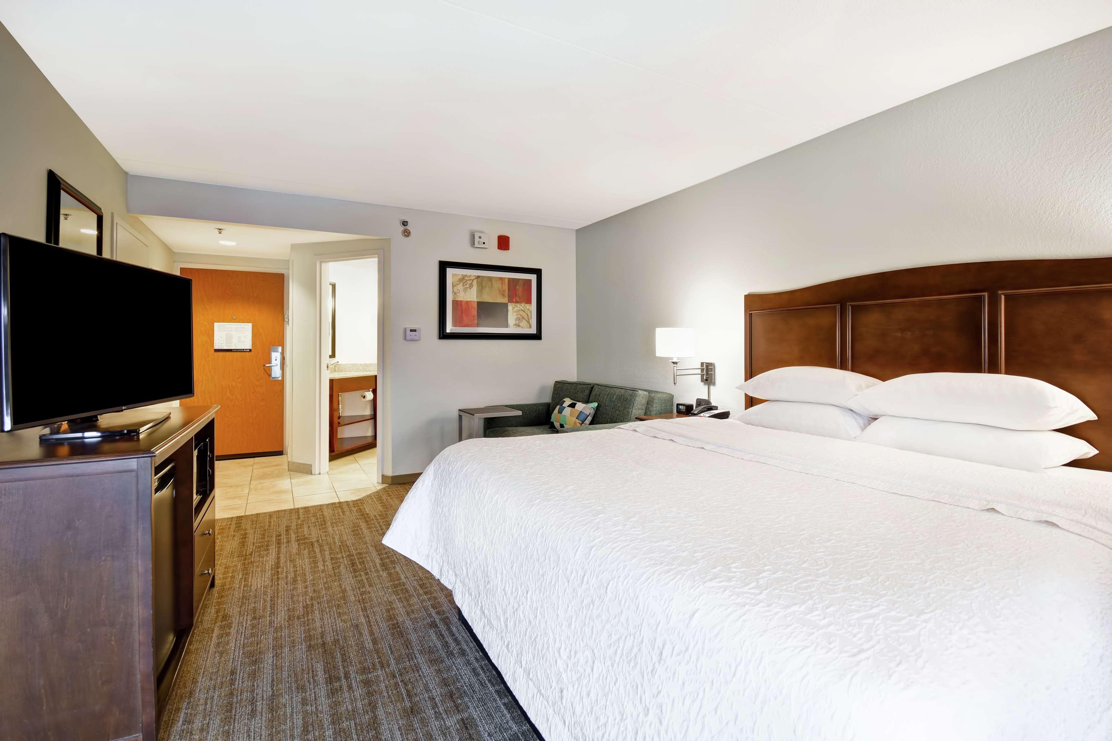 Hampton Inn Overland Park Exterior photo