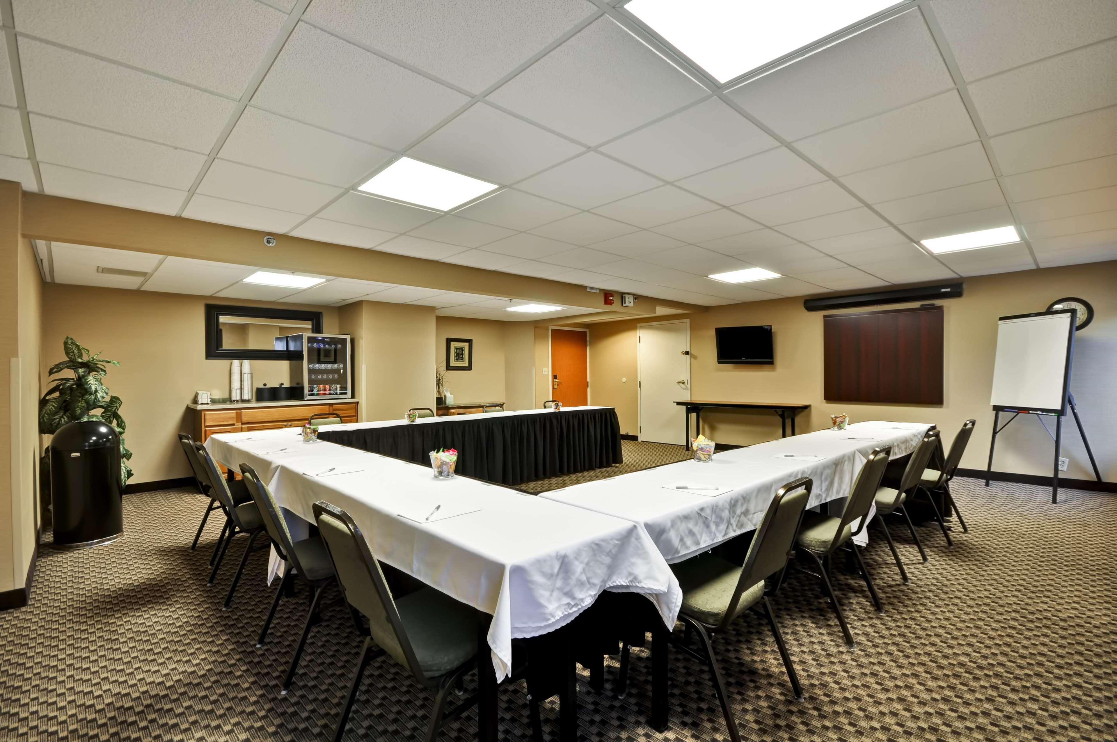 Hampton Inn Overland Park Exterior photo